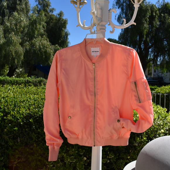 Bomber Jacket - Picture 2 of 6